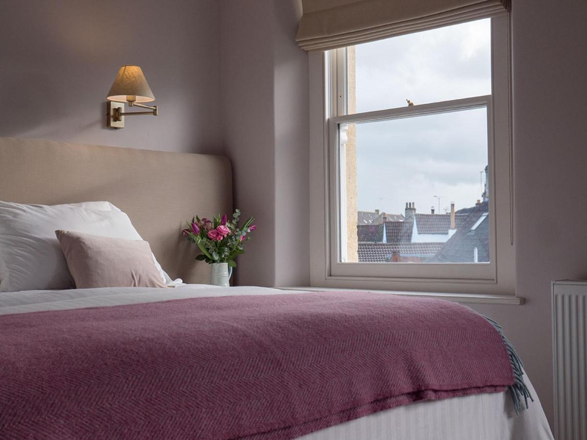 Bistro Lotte Bed and Breakfast Frome Exteriör bild