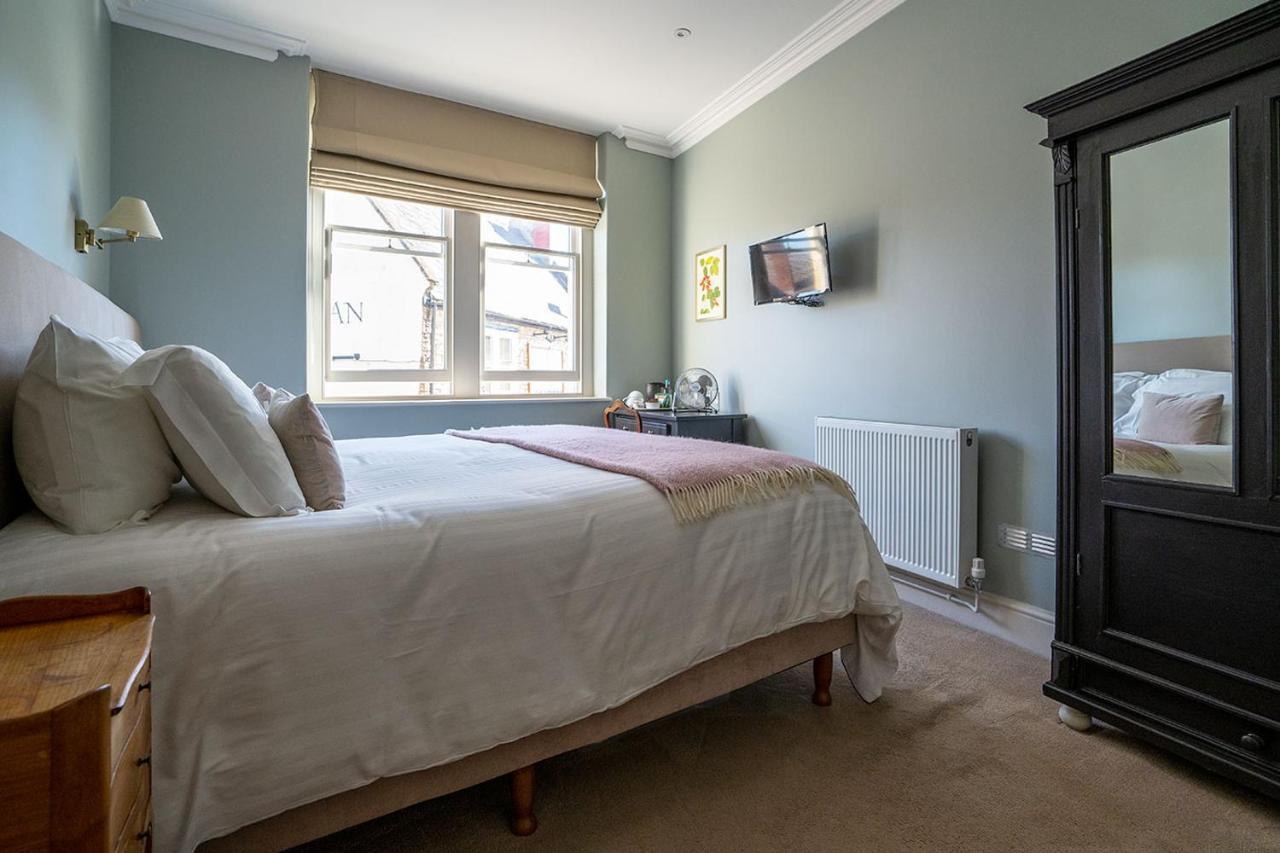 Bistro Lotte Bed and Breakfast Frome Exteriör bild